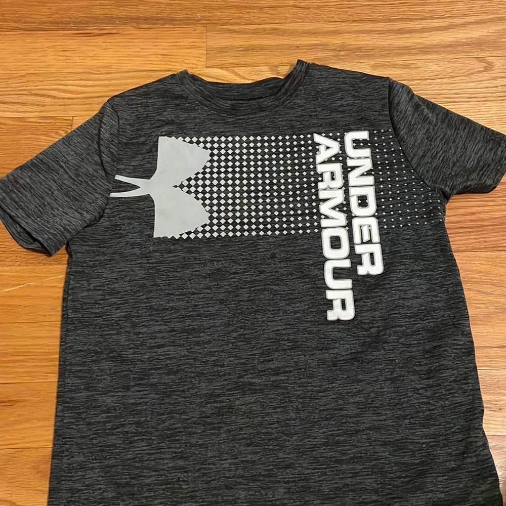 Under Armour Boys Short Sleeve Performance Shirt